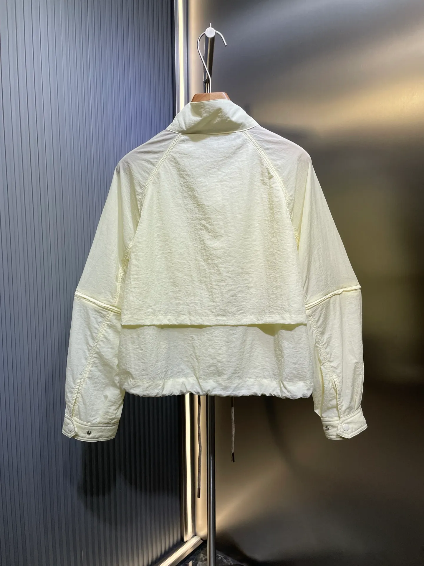 MO*CLER 24 ！ Breathable！ ，H 。 logo 😍 In Stock SML